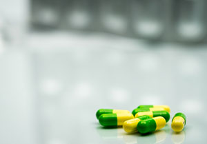 Sonata pills against a blurred background
